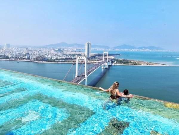 Golden Apartment With Sea View ダナン市 エクステリア 写真