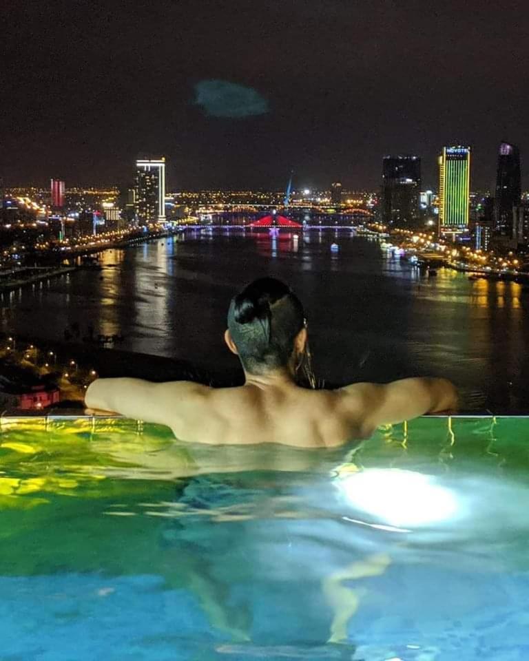Golden Apartment With Sea View ダナン市 エクステリア 写真