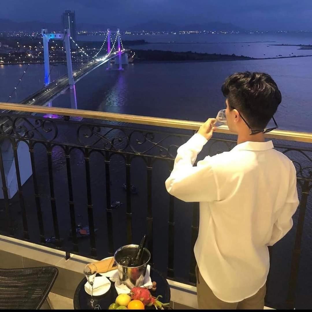 Golden Apartment With Sea View ダナン市 エクステリア 写真