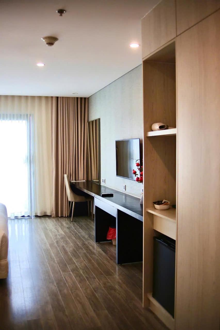 Golden Apartment With Sea View ダナン市 エクステリア 写真
